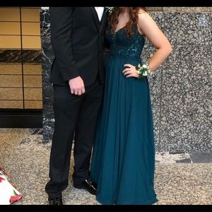 Ellen Wilde green prom dress